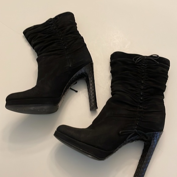 Authentic Gucci Boots - Picture 2 of 6